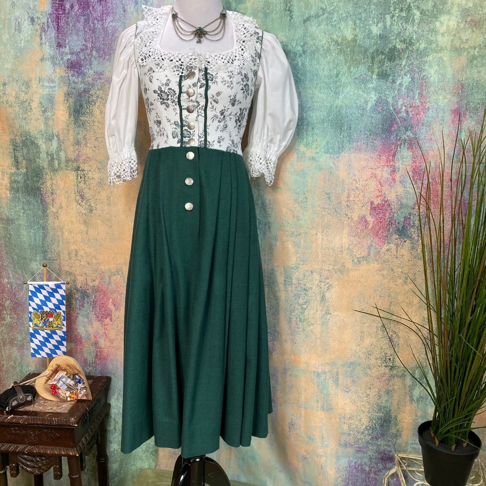 📌Chiemseer Bavarian Dirndl Original Traditional High-Quality w/ Blouse & Apron - Picture 4 of 16
